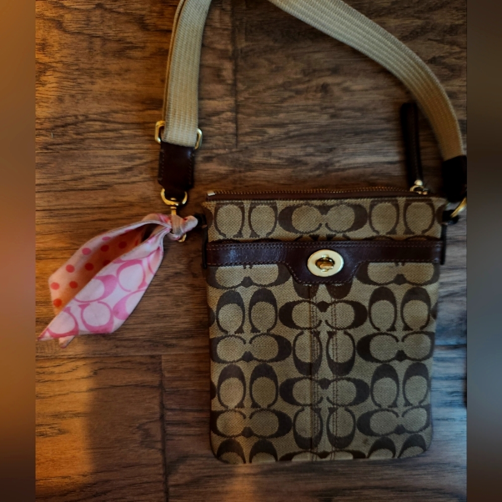 Women's Coach 2-pc Brown and Tan Crossbody Bag - Picture 4 of 8